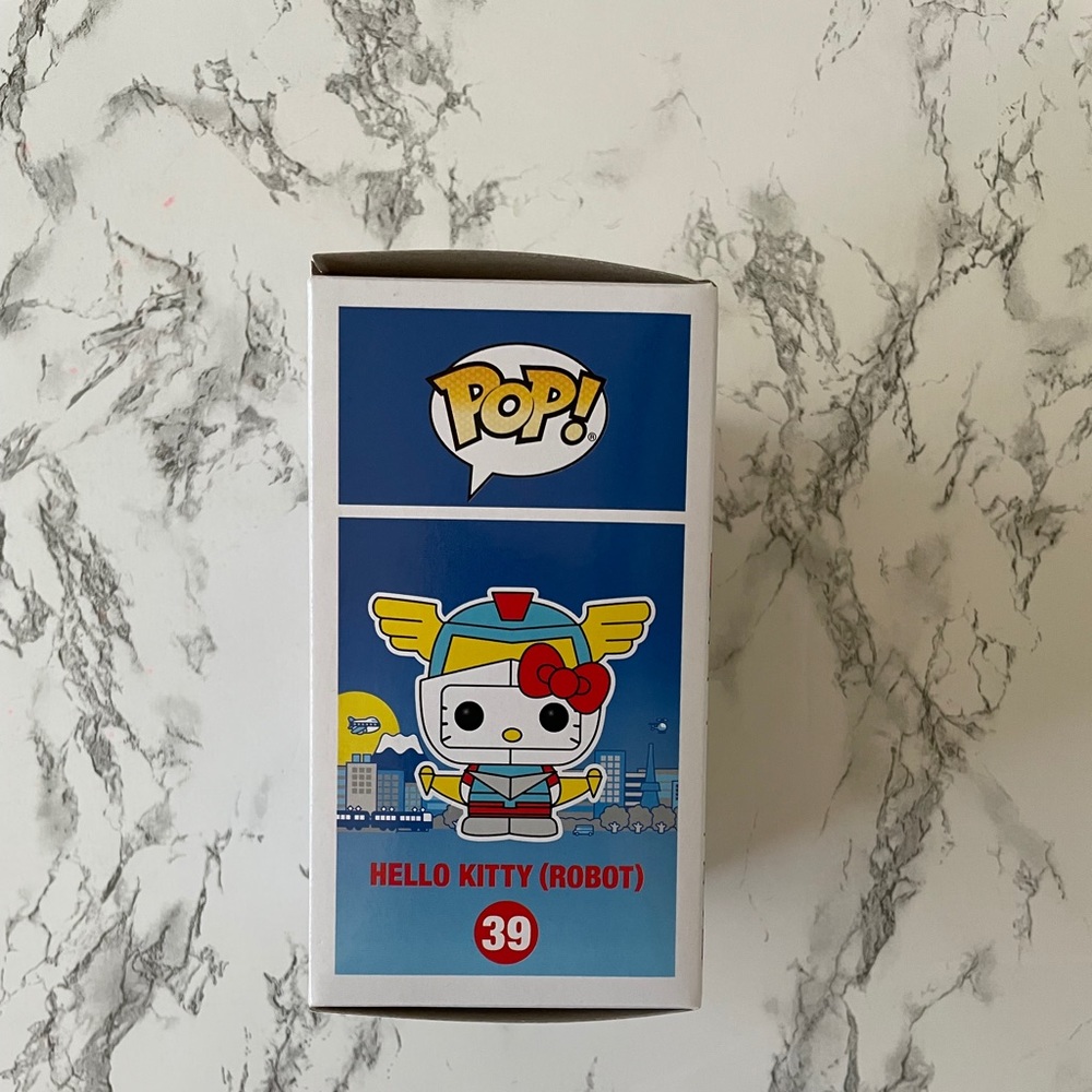 Hello Kitty Funko Pop 39 - Picture 6 of 9